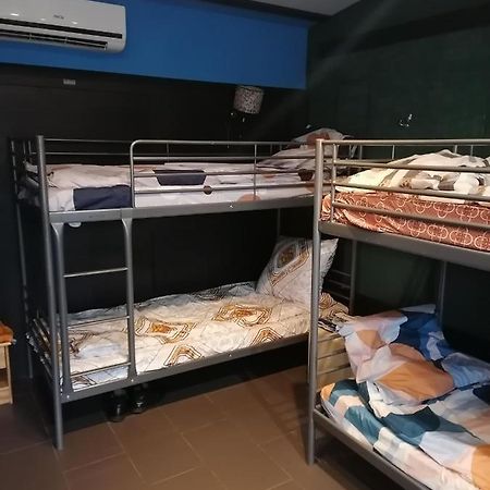 Hostel Pacific Ocean Czestochowa Ngoại thất bức ảnh